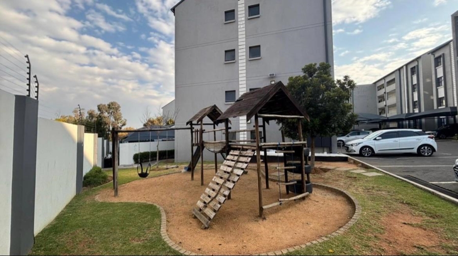 1 Bedroom Property for Sale in Halfway Gardens Gauteng