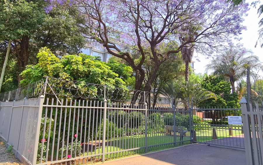 1 Bedroom Property for Sale in Rietfontein Gauteng