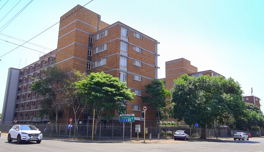 1 Bedroom Property for Sale in Rietfontein Gauteng