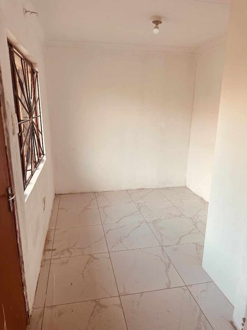 To Let 1 Bedroom Property for Rent in Naturena Gauteng