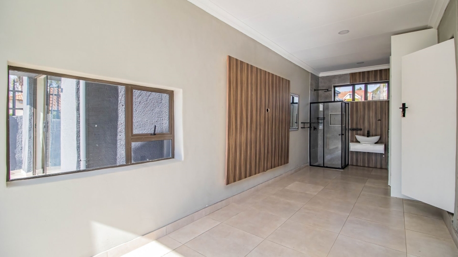 To Let 4 Bedroom Property for Rent in Edenvale Central Gauteng