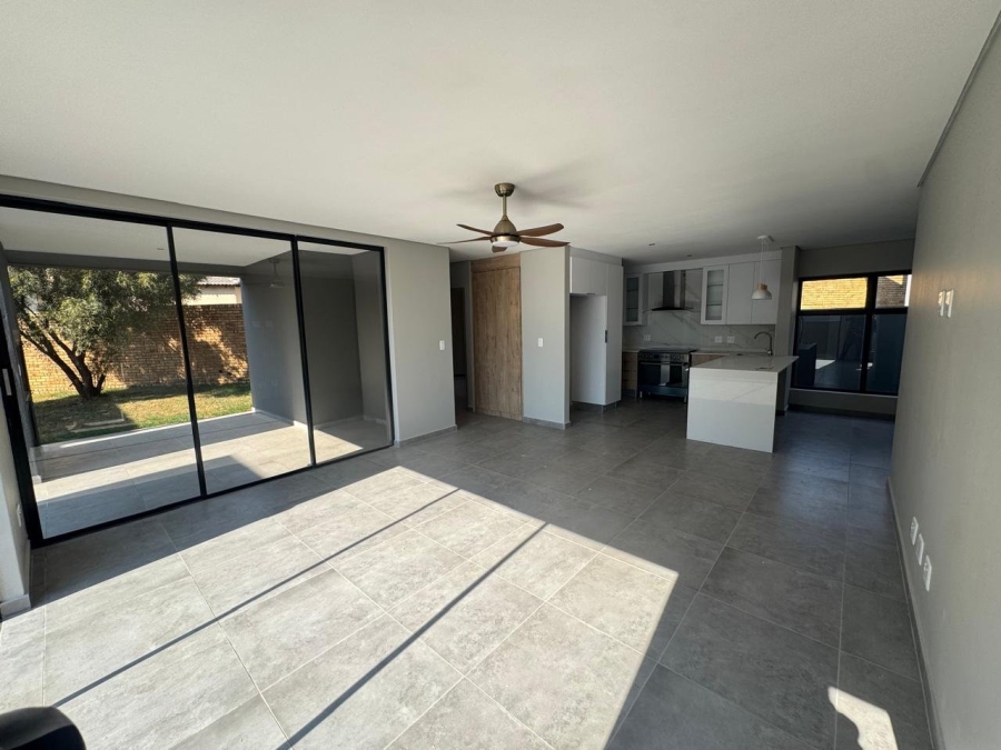 4 Bedroom Property for Sale in Thatchfield Estate Gauteng