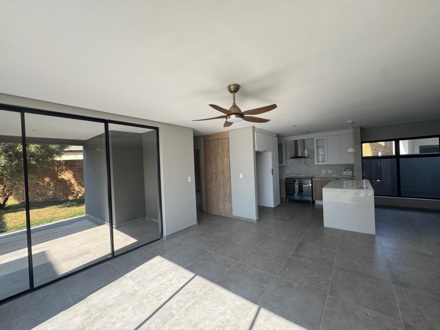 4 Bedroom Property for Sale in Thatchfield Estate Gauteng