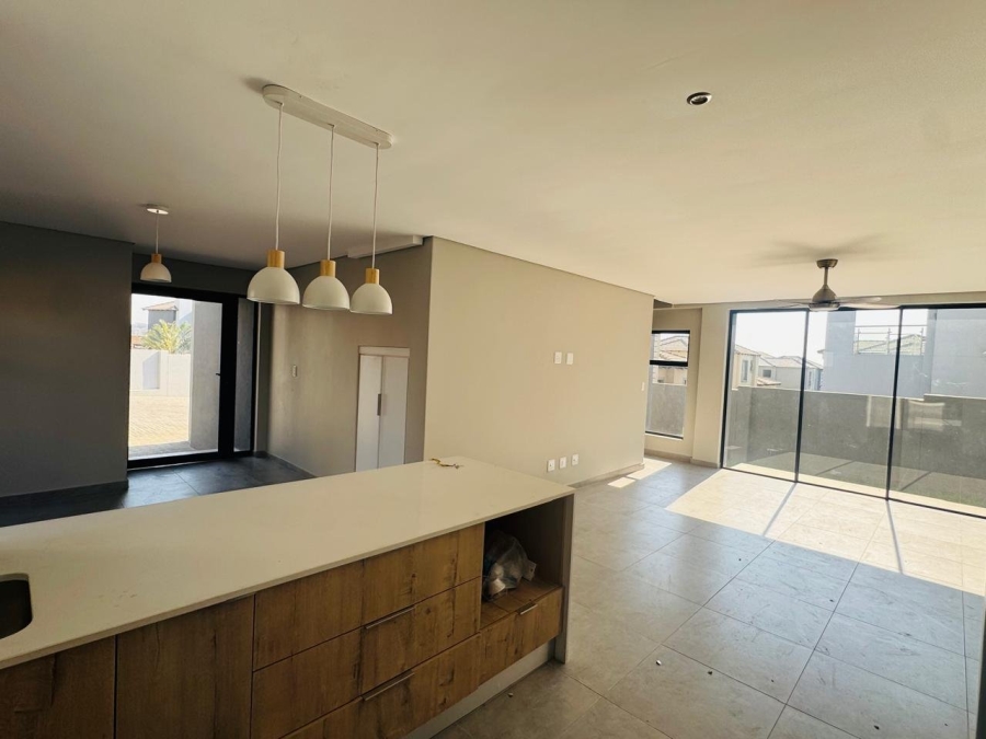 4 Bedroom Property for Sale in Thatchfield Estate Gauteng