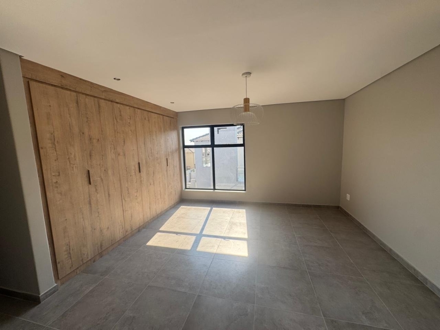 4 Bedroom Property for Sale in Thatchfield Estate Gauteng