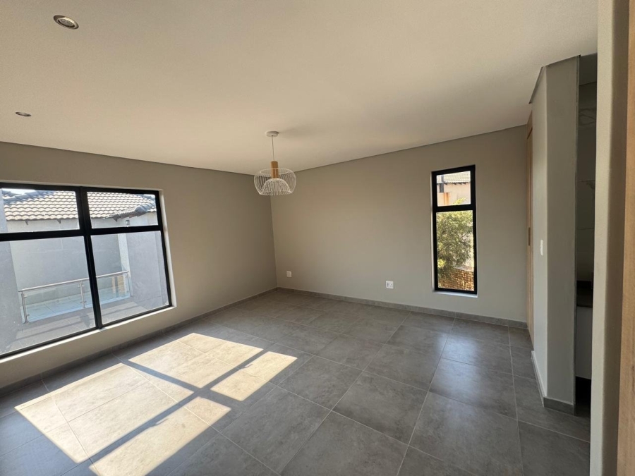 4 Bedroom Property for Sale in Thatchfield Estate Gauteng