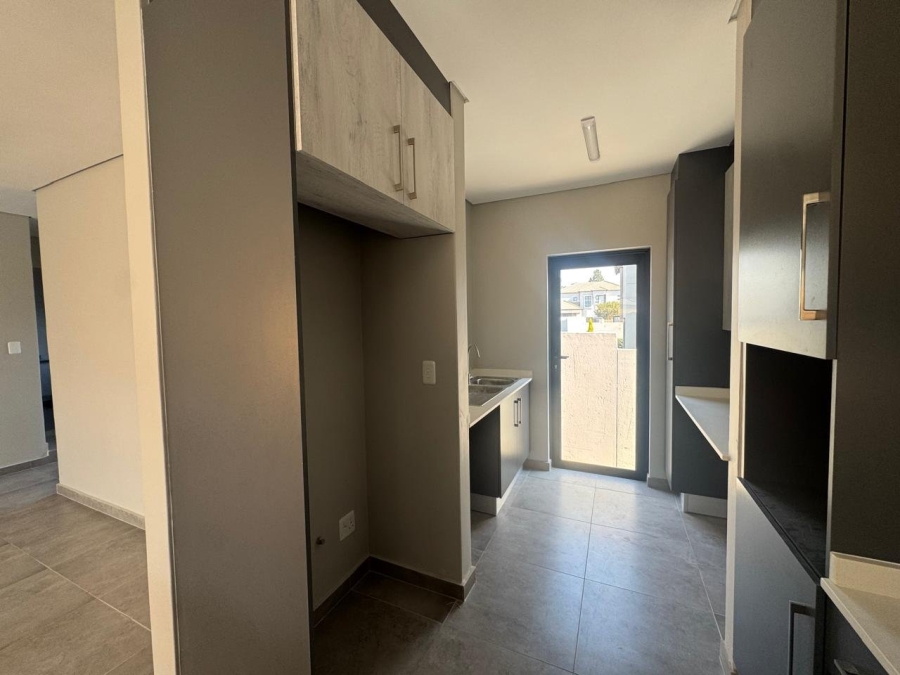 4 Bedroom Property for Sale in Thatchfield Estate Gauteng