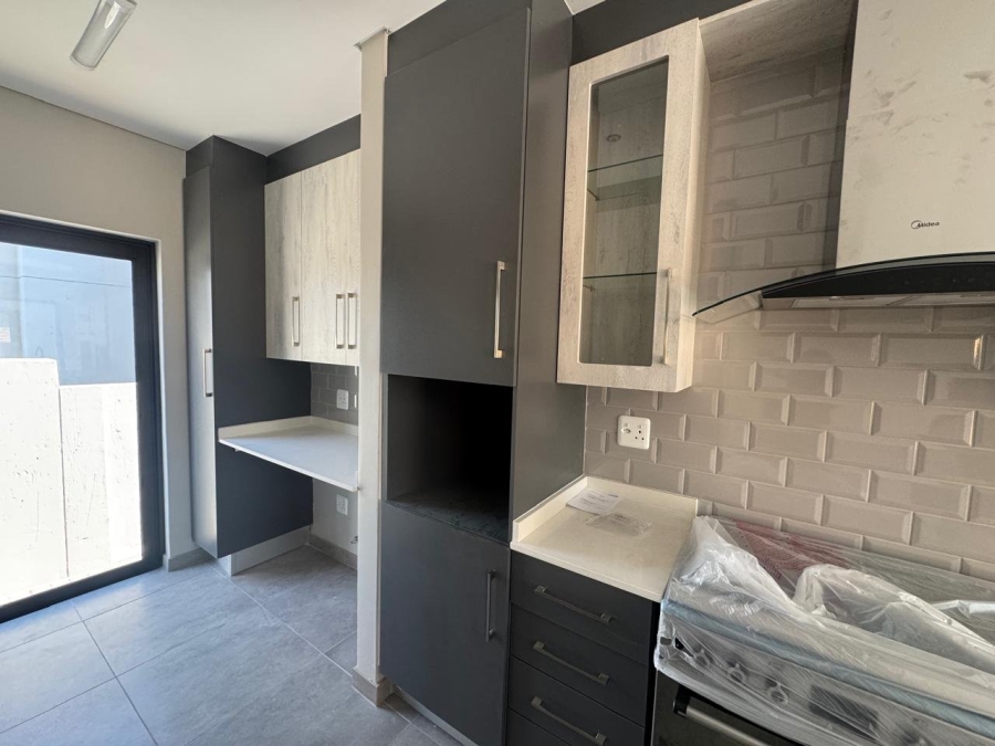 4 Bedroom Property for Sale in Thatchfield Estate Gauteng