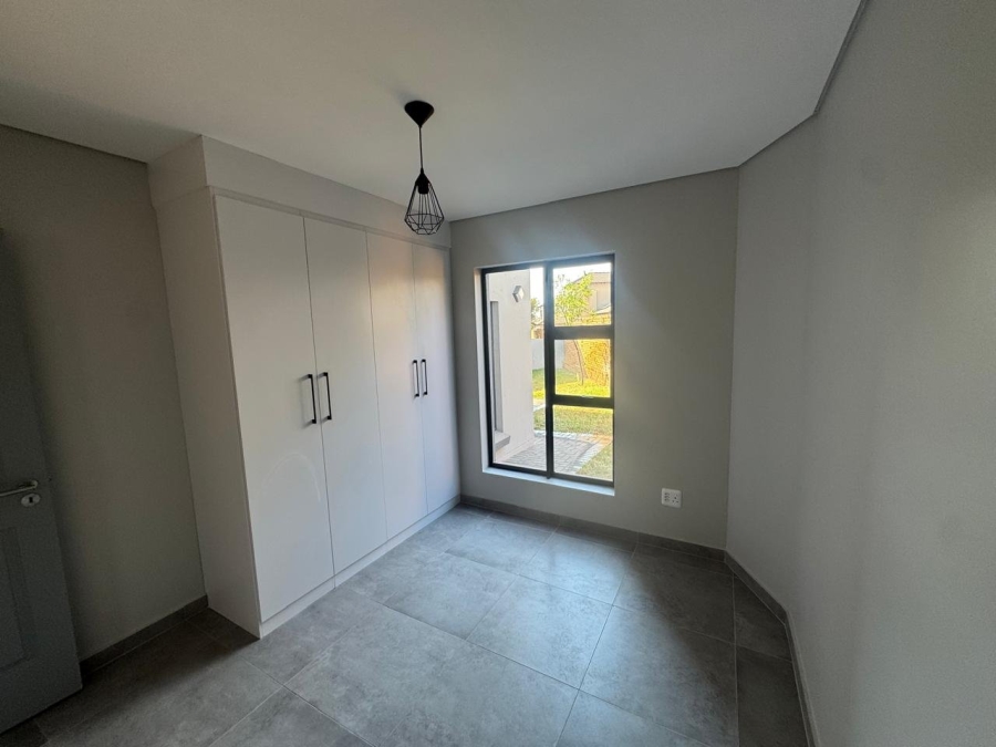4 Bedroom Property for Sale in Thatchfield Estate Gauteng