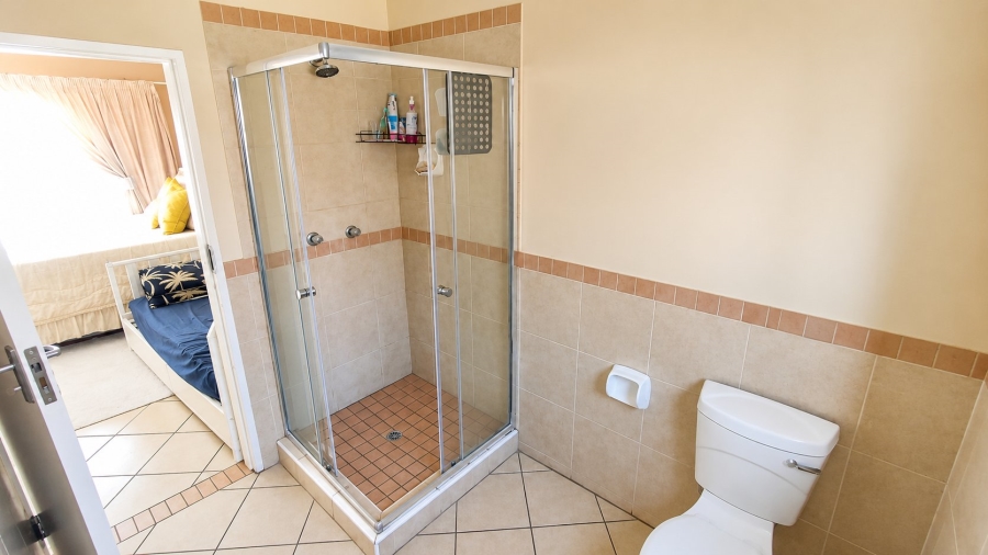 2 Bedroom Property for Sale in Monavoni Gauteng
