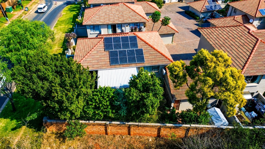 3 Bedroom Property for Sale in Faerie Glen Gauteng