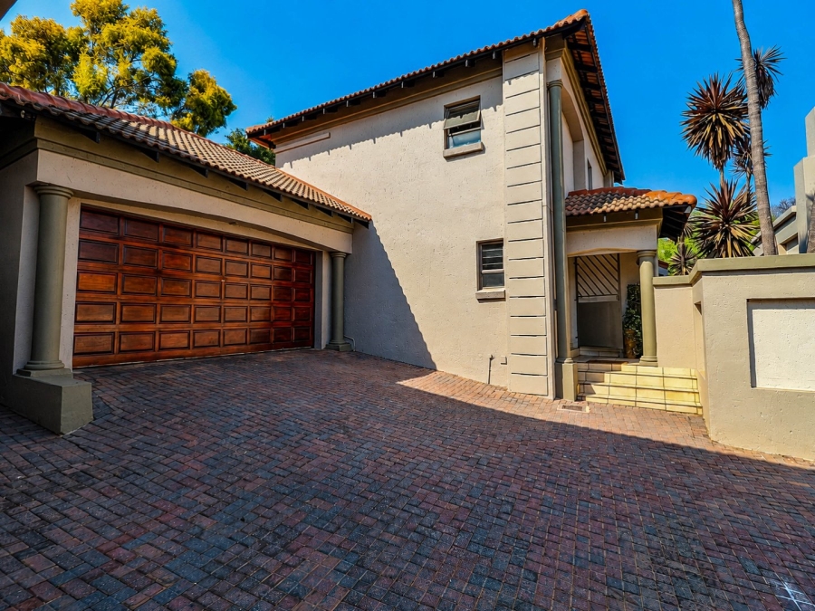 3 Bedroom Property for Sale in Faerie Glen Gauteng