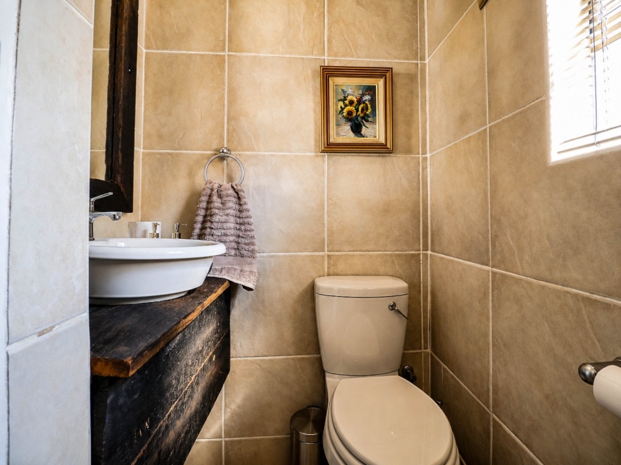 3 Bedroom Property for Sale in Faerie Glen Gauteng
