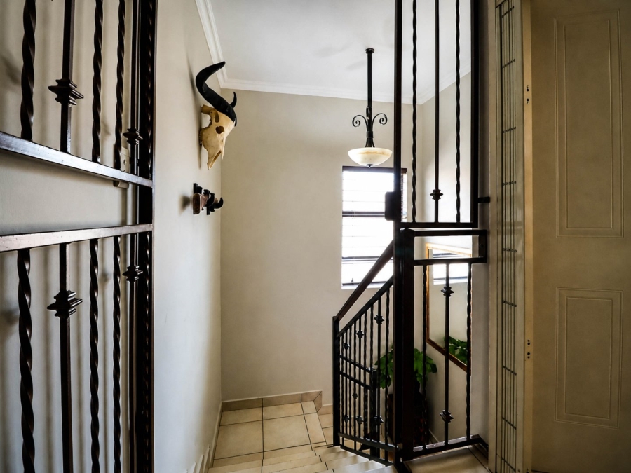 3 Bedroom Property for Sale in Faerie Glen Gauteng