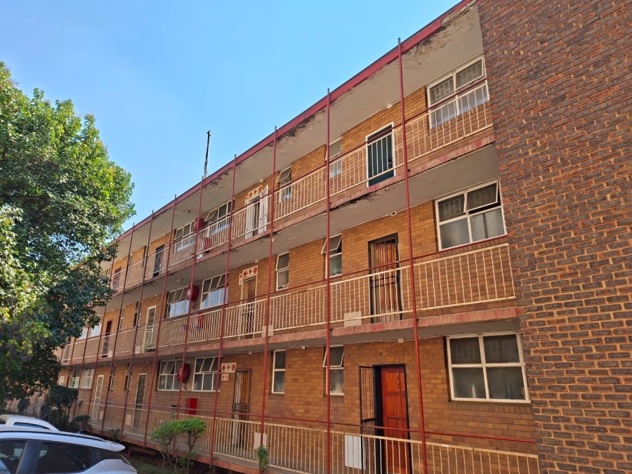 1 Bedroom Property for Sale in Proclamation Hill Gauteng