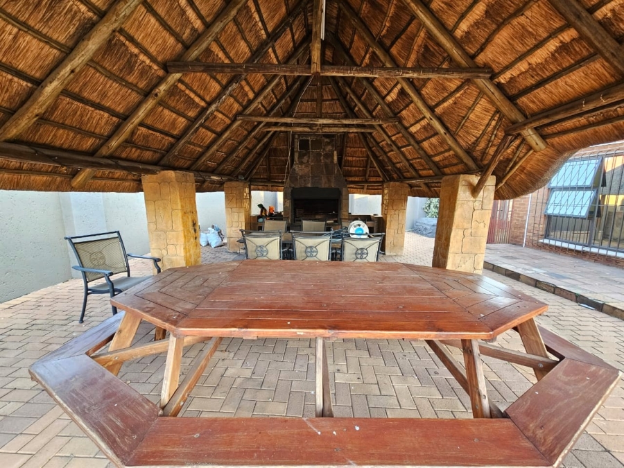 5 Bedroom Property for Sale in Ferryvale Gauteng