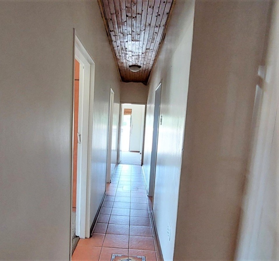 5 Bedroom Property for Sale in Ferryvale Gauteng