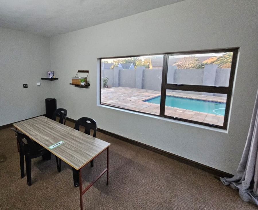5 Bedroom Property for Sale in Ferryvale Gauteng