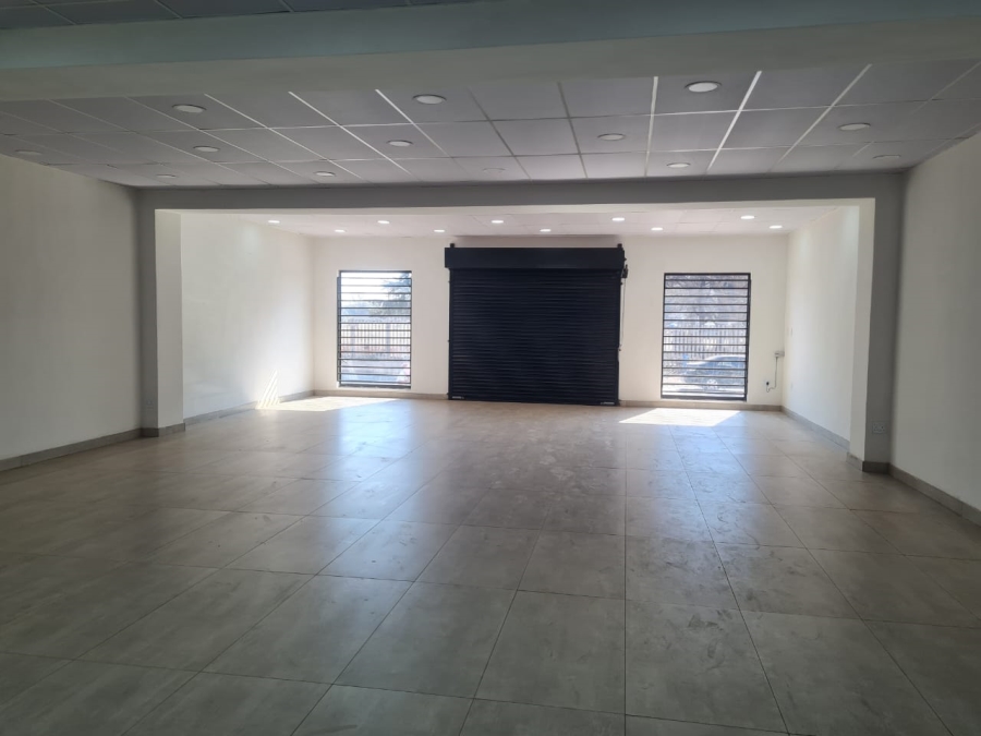 Commercial Property for Sale in Lenasia Ext 11 Gauteng