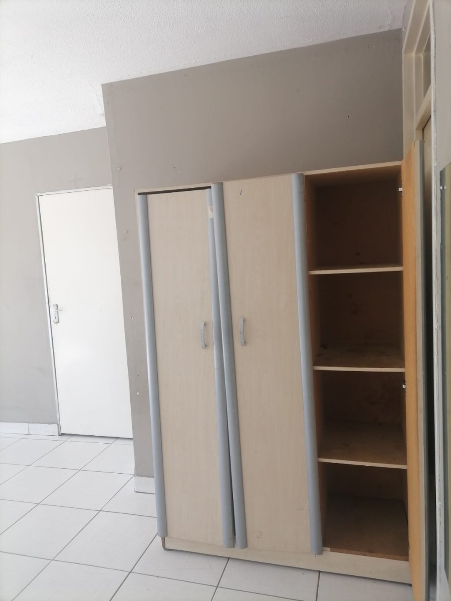 1 Bedroom Property for Sale in Pretoria Gauteng