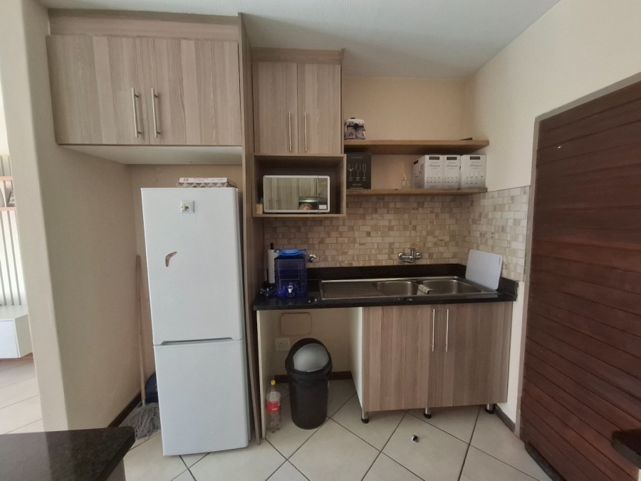 To Let 2 Bedroom Property for Rent in Mooikloof Ridge Gauteng