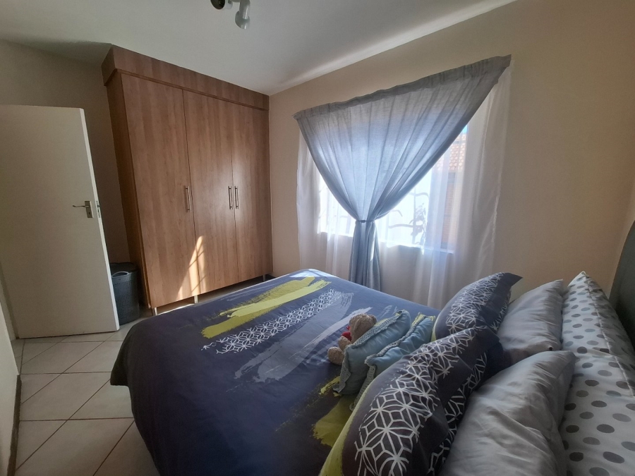 To Let 2 Bedroom Property for Rent in Mooikloof Ridge Gauteng