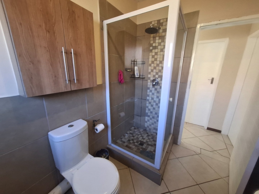 To Let 2 Bedroom Property for Rent in Mooikloof Ridge Gauteng