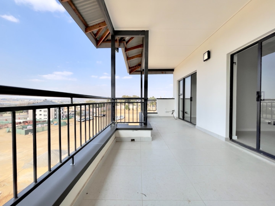 To Let 3 Bedroom Property for Rent in The Polofields Gauteng