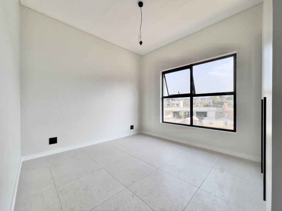 To Let 3 Bedroom Property for Rent in The Polofields Gauteng