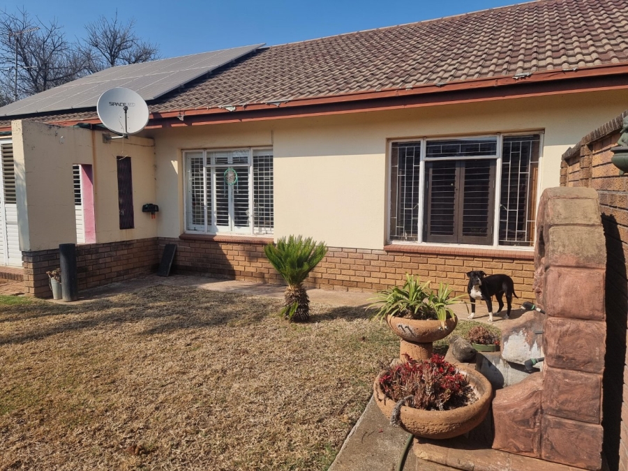 3 Bedroom Property for Sale in Booysens Gauteng