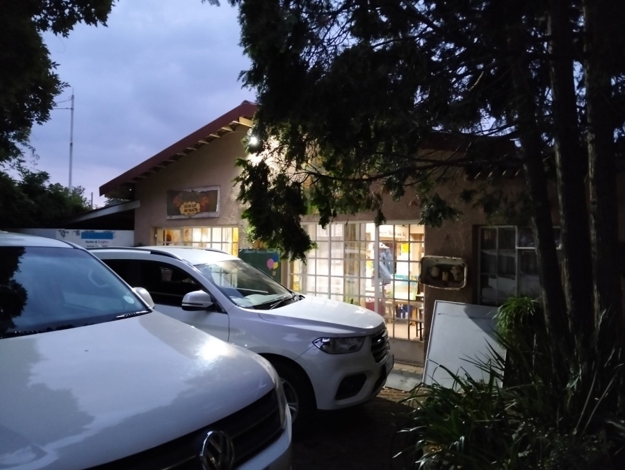 5 Bedroom Property for Sale in Selcourt Gauteng