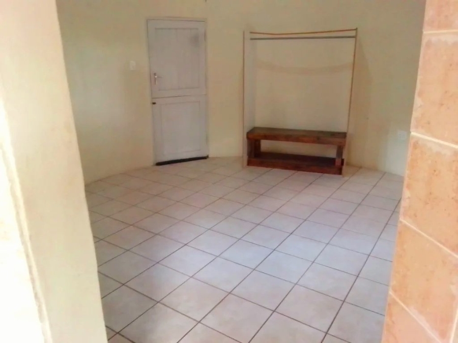 To Let  Bedroom Property for Rent in Annlin Gauteng