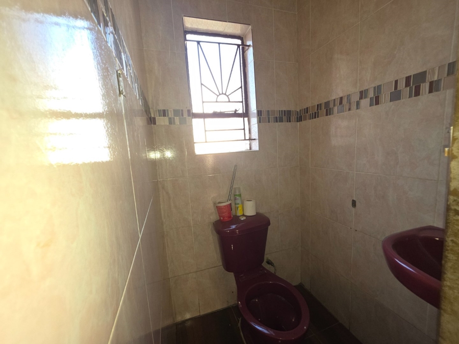 5 Bedroom Property for Sale in Soshanguve R Gauteng