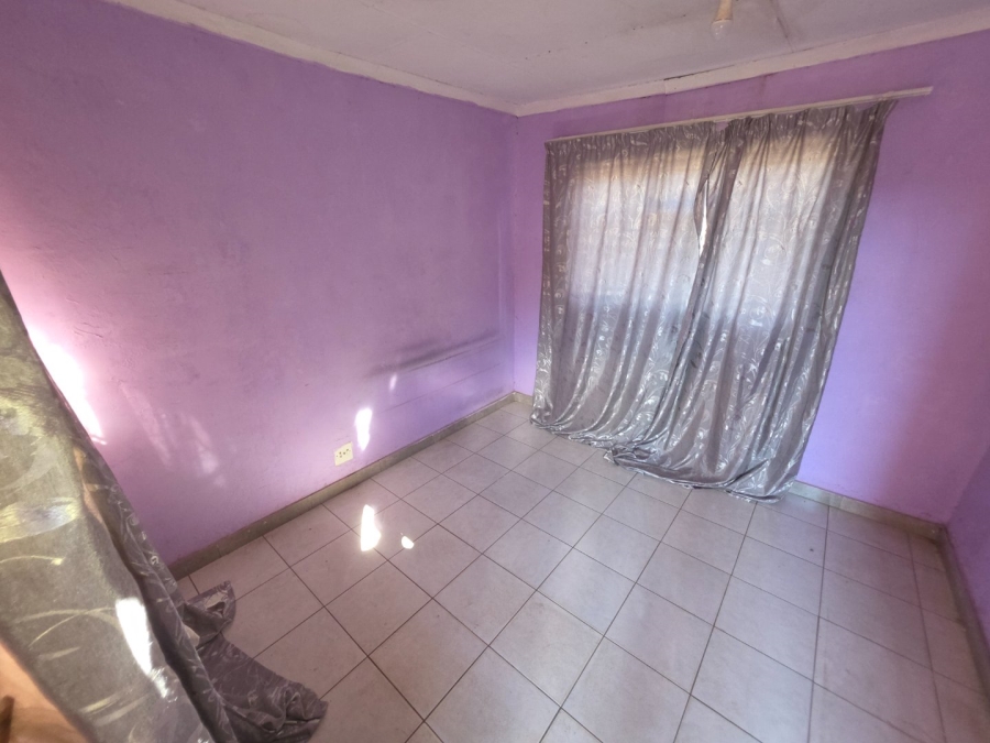 5 Bedroom Property for Sale in Soshanguve R Gauteng