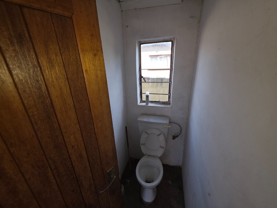 5 Bedroom Property for Sale in Soshanguve R Gauteng