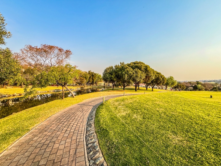 3 Bedroom Property for Sale in Blue Valley Golf Estate Gauteng
