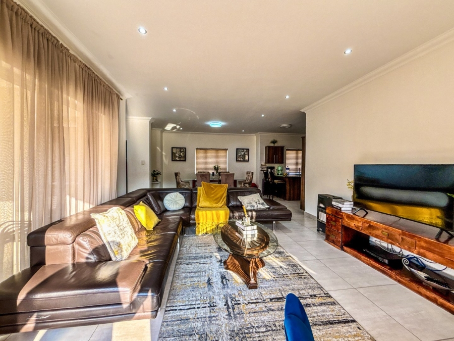 3 Bedroom Property for Sale in Blue Valley Golf Estate Gauteng