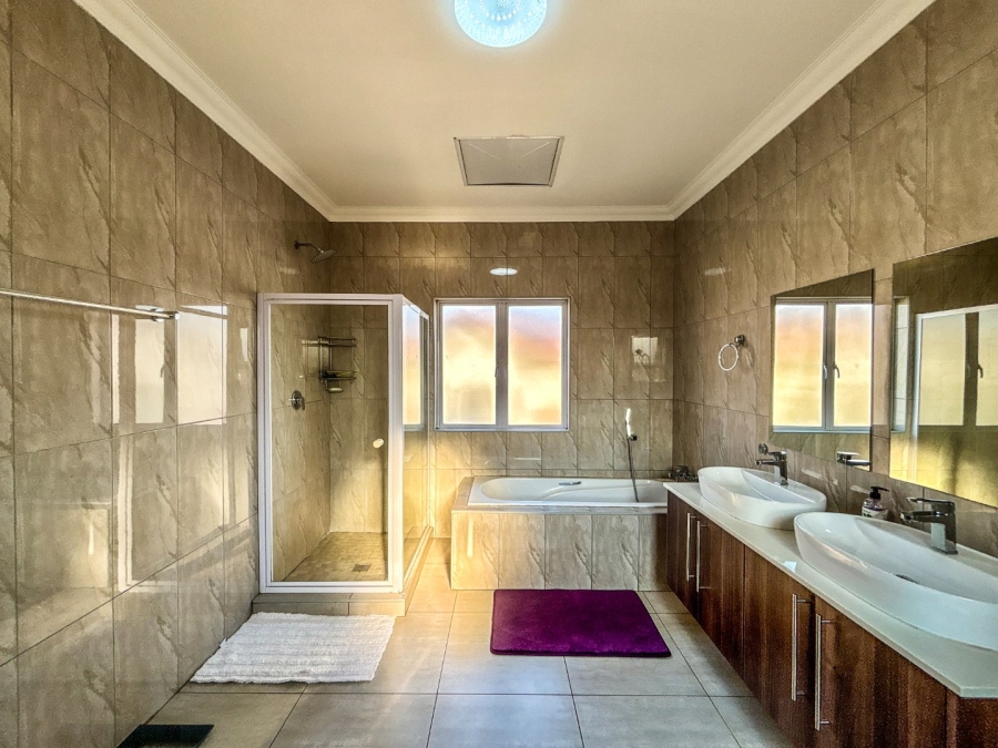 3 Bedroom Property for Sale in Blue Valley Golf Estate Gauteng