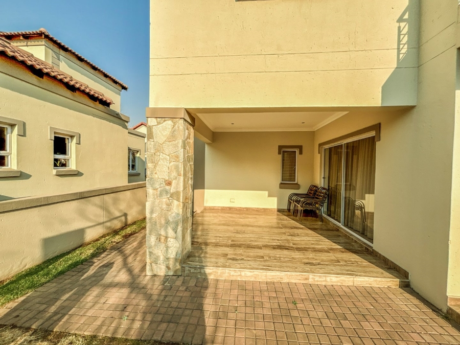 3 Bedroom Property for Sale in Blue Valley Golf Estate Gauteng