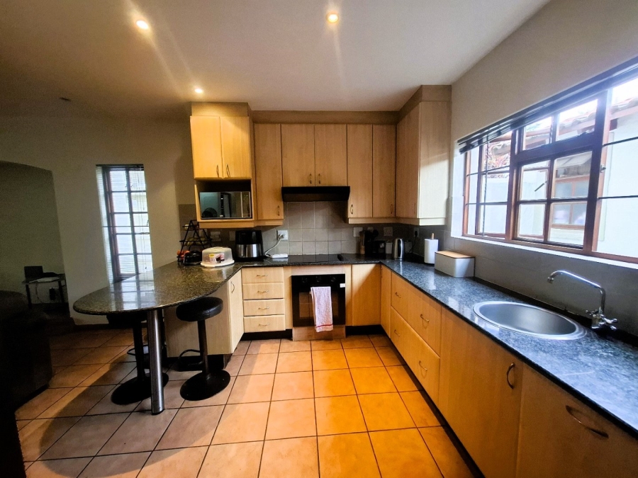 To Let 3 Bedroom Property for Rent in Baileys Muckleneuk Gauteng