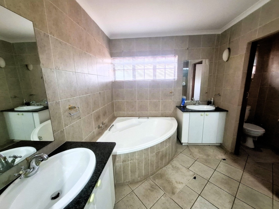 To Let 3 Bedroom Property for Rent in Baileys Muckleneuk Gauteng