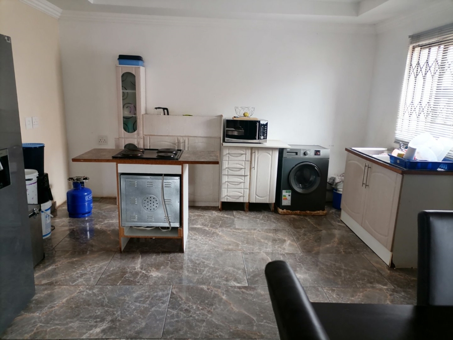 3 Bedroom Property for Sale in Bram Fischerville Gauteng