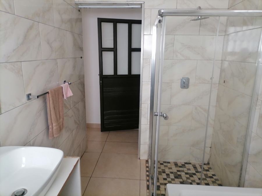 3 Bedroom Property for Sale in Bram Fischerville Gauteng