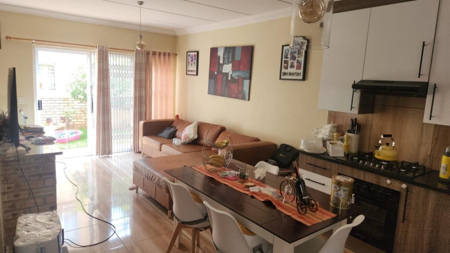 3 Bedroom Property for Sale in Heuwelsig Estate Gauteng