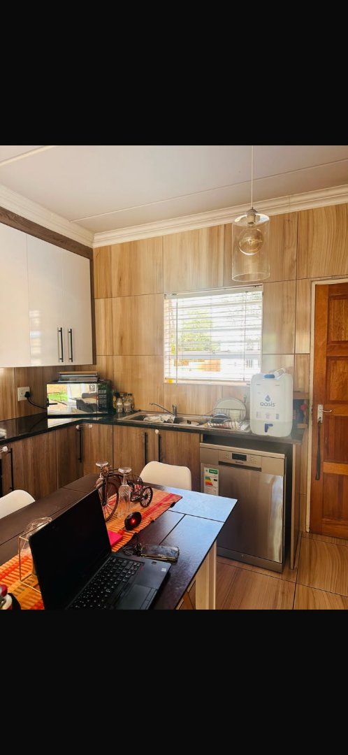 3 Bedroom Property for Sale in Heuwelsig Estate Gauteng