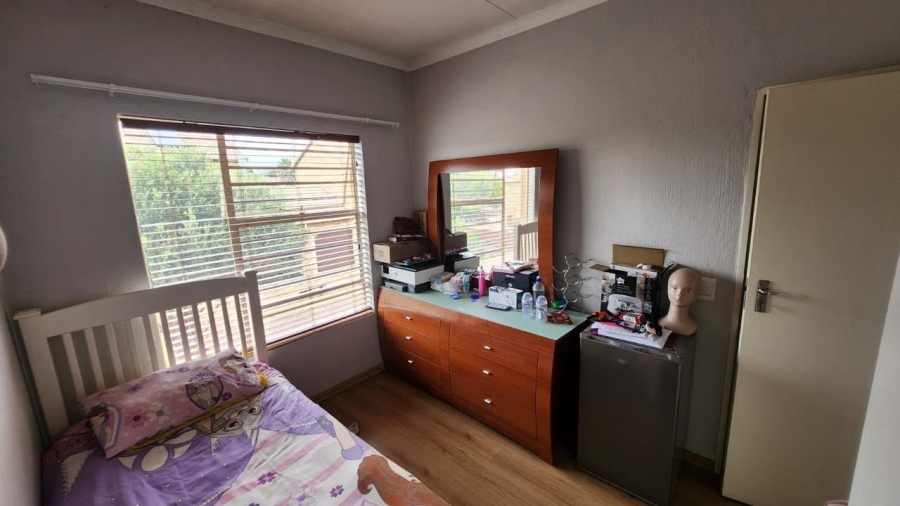 3 Bedroom Property for Sale in Heuwelsig Estate Gauteng
