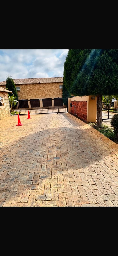 3 Bedroom Property for Sale in Heuwelsig Estate Gauteng