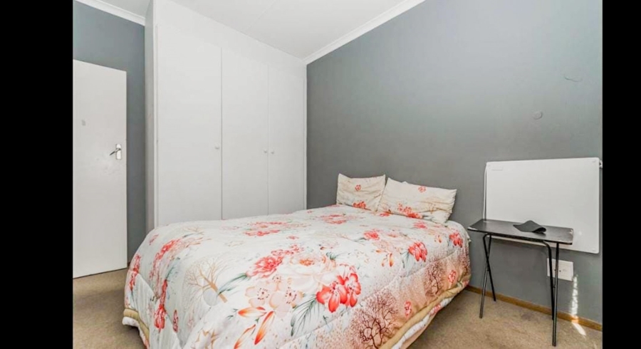 2 Bedroom Property for Sale in Wilgeheuwel Gauteng