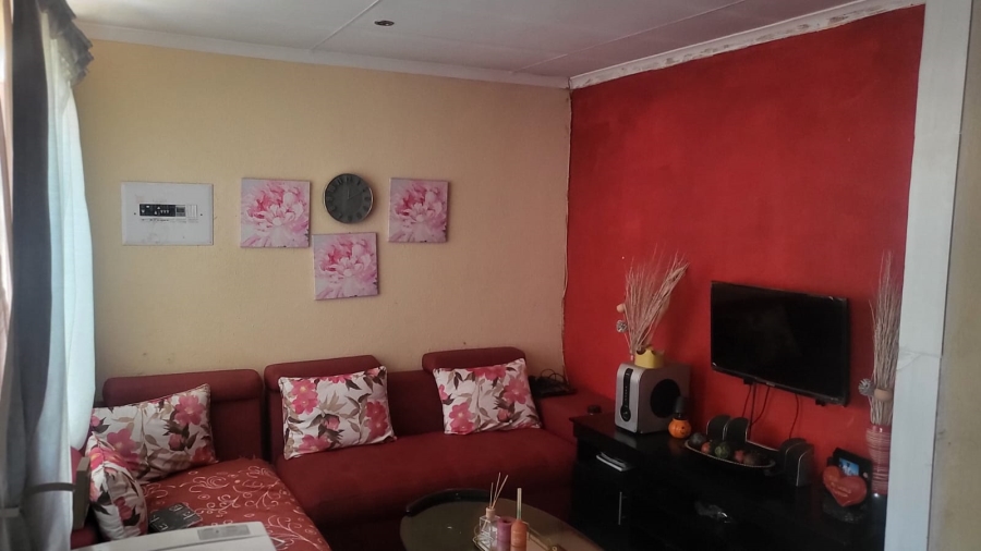 2 Bedroom Property for Sale in Cosmo City Gauteng