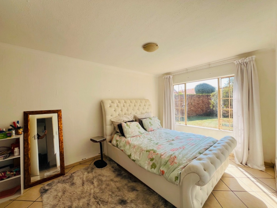 2 Bedroom Property for Sale in Willow Park Manor Gauteng